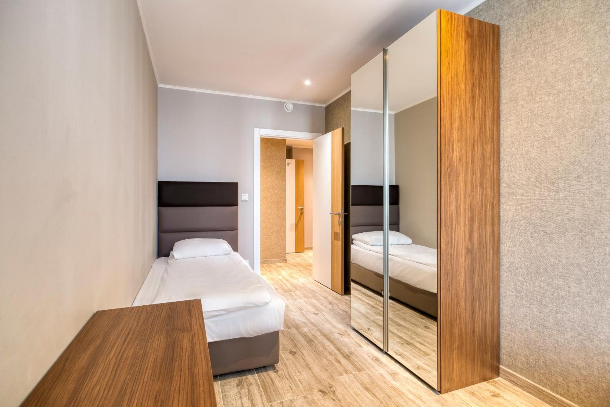 Smartflats - Midi 33 Apartment Брюксел Екстериор снимка